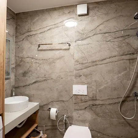 Duplex Penthouse With Jacuzzi Apartmán