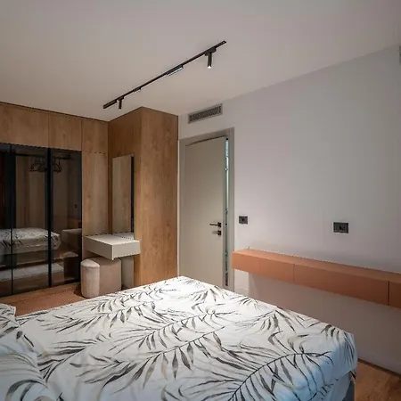 Duplex Penthouse With Jacuzzi