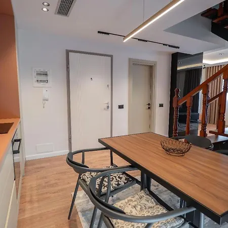 Duplex Penthouse With Jacuzzi