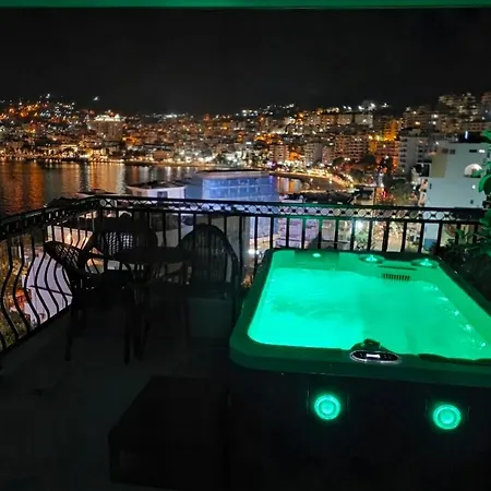 Duplex Penthouse With Jacuzzi Apartmán Sarandë