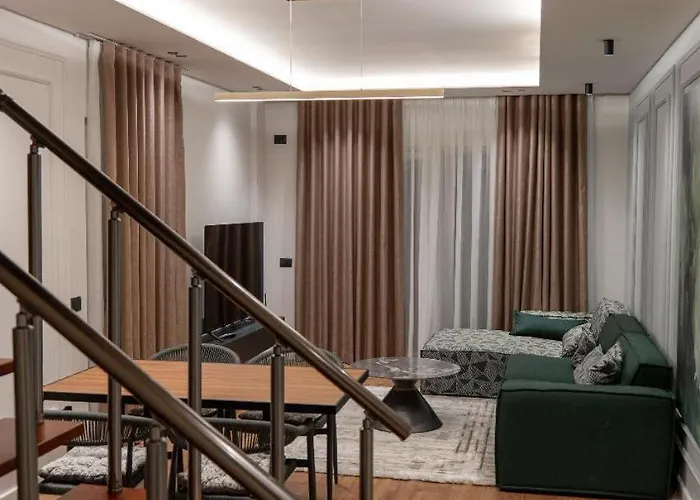 Delux Duplex Σαράντα