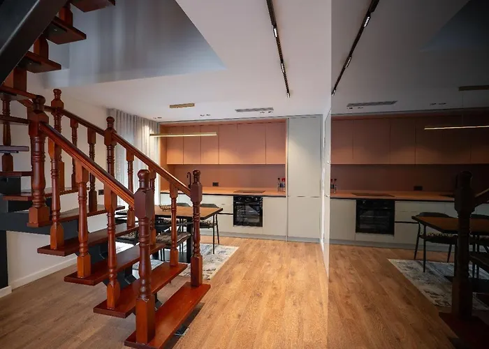 Delux Duplex * Σαράντα