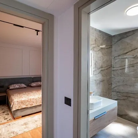 Delux Duplex Daire *