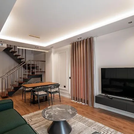 Delux Duplex Appartamento *