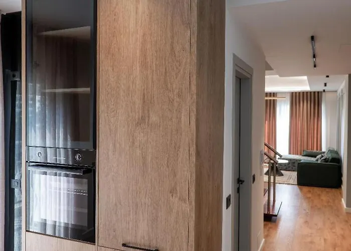 Delux Duplex Apartament Saranda