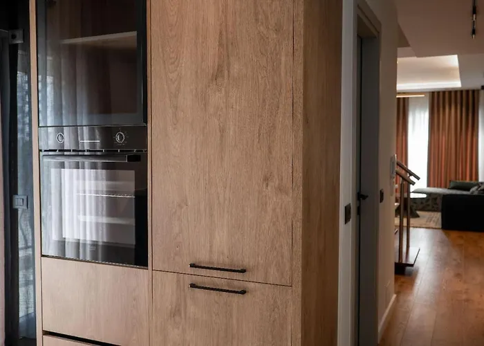 Delux Duplex Apartament Saranda