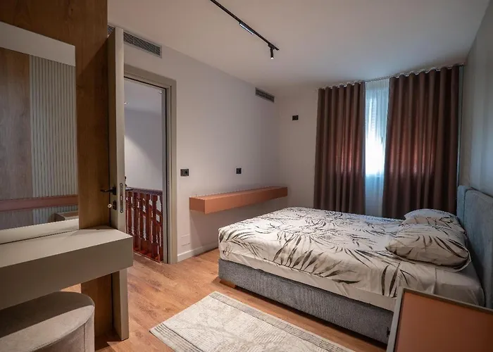 Duplex Penthouse With Jacuzzi Apartment