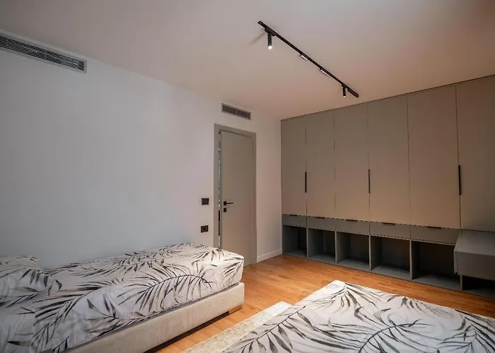 Apartment Duplex Penthouse With Jacuzzi Sarande