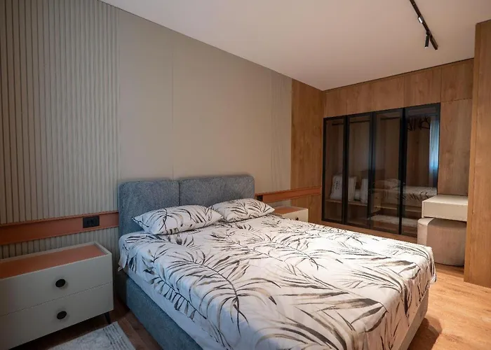 Duplex Penthouse With Jacuzzi